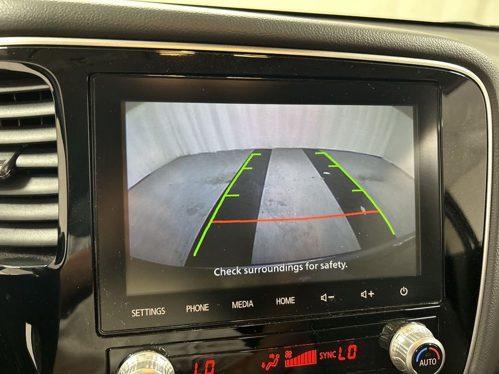 2020 Mitsubishi Outlander SE - Photo 14