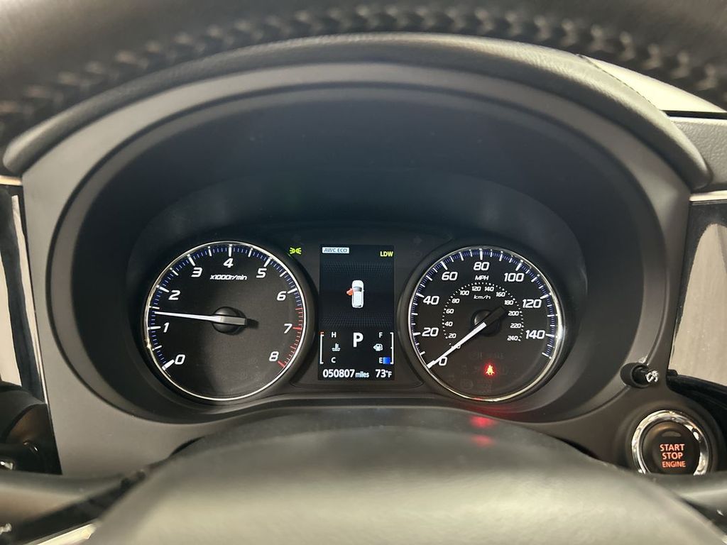 2020 Mitsubishi Outlander SE - Photo 12