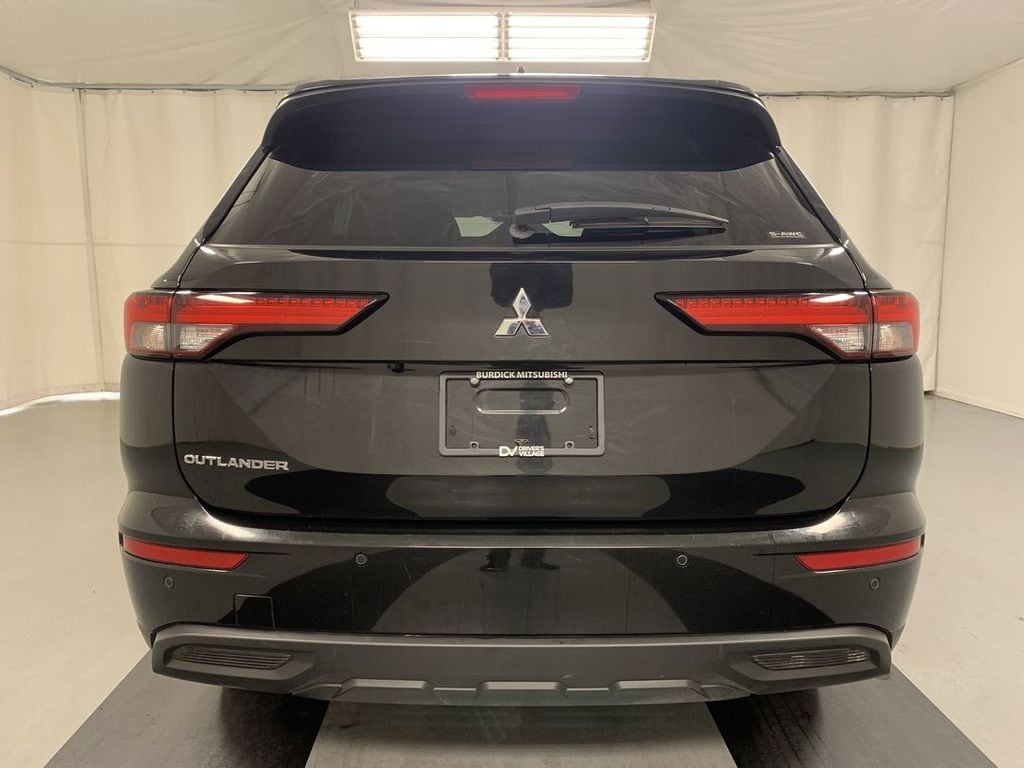 2022 Mitsubishi Outlander ES - Photo 21