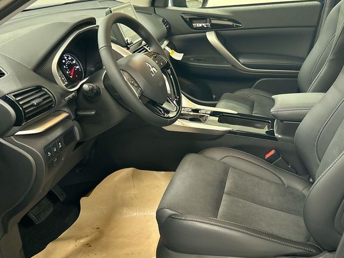 2026 Mitsubishi Eclipse Cross SE - Photo 11