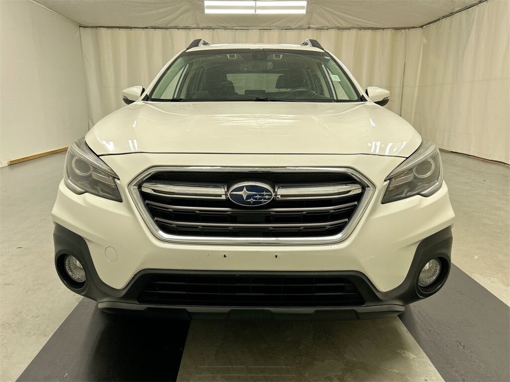 2018 Subaru Outback 2.5i Limited photo 3