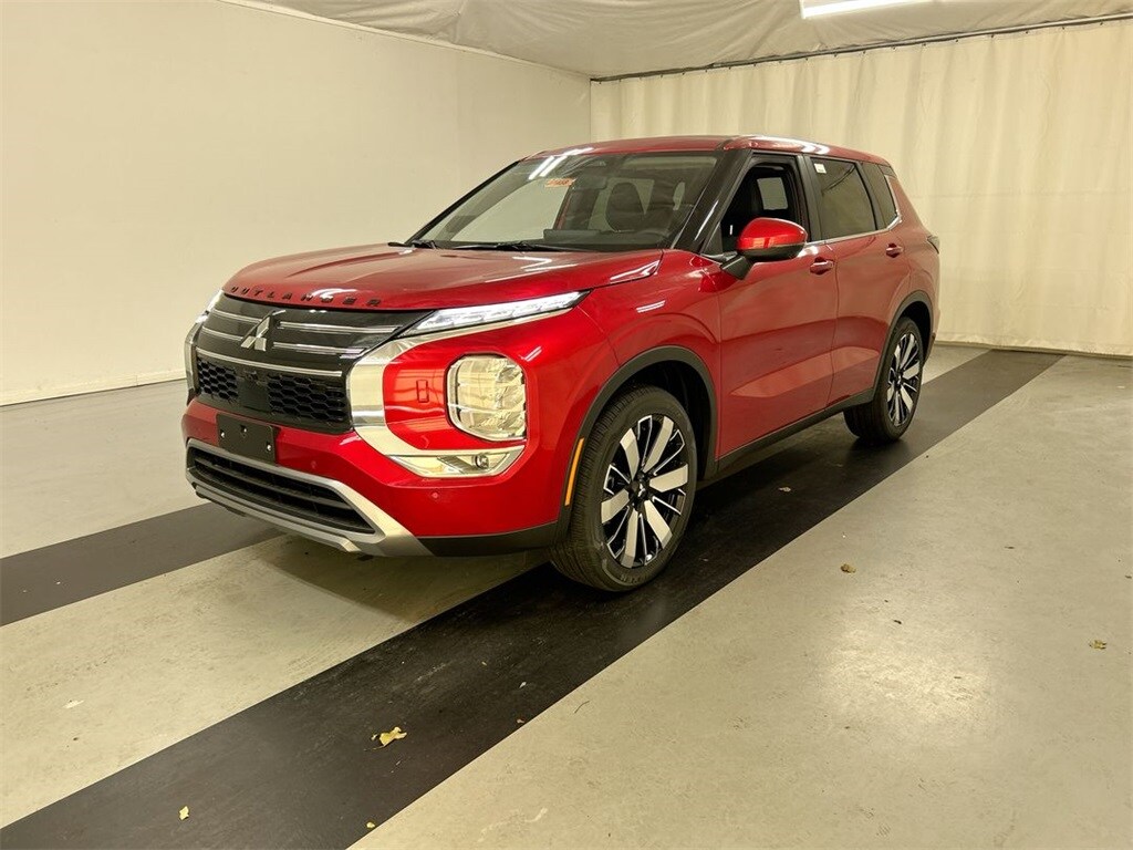 New 2025 Mitsubishi Outlander SE SUV