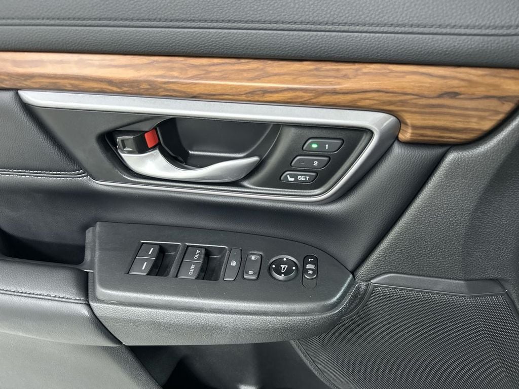 2018 Honda CR-V Touring - Photo 11
