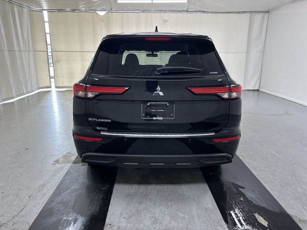 2022 Mitsubishi Outlander ES - Photo 21