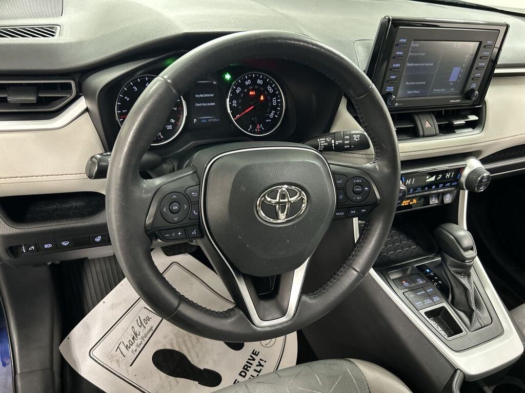Used 2022 Toyota RAV4 XLE SUV