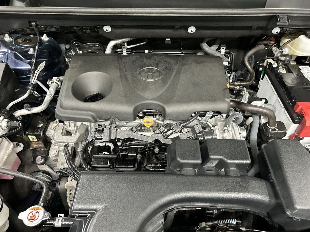 2024 Toyota RAV4 XLE Premium - Photo 24