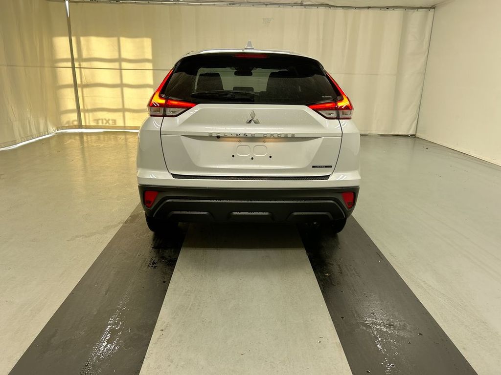 2026 Mitsubishi Eclipse Cross LE - Photo 8