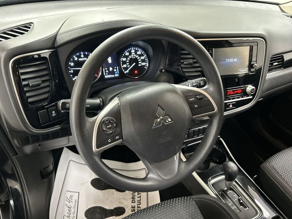 Used 2020 Mitsubishi Outlander ES CUV