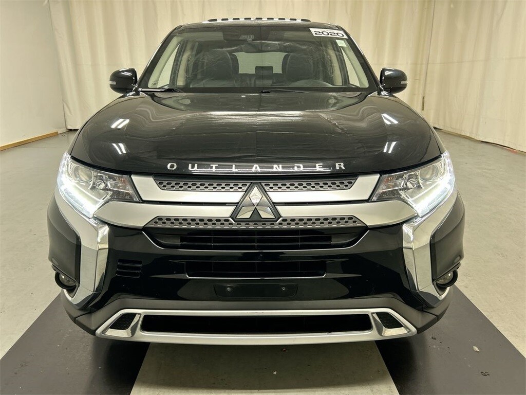 2020 Mitsubishi Outlander SE photo 3