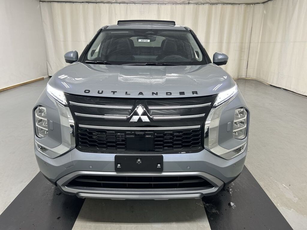 New 2026 Mitsubishi Outlander SE SUV