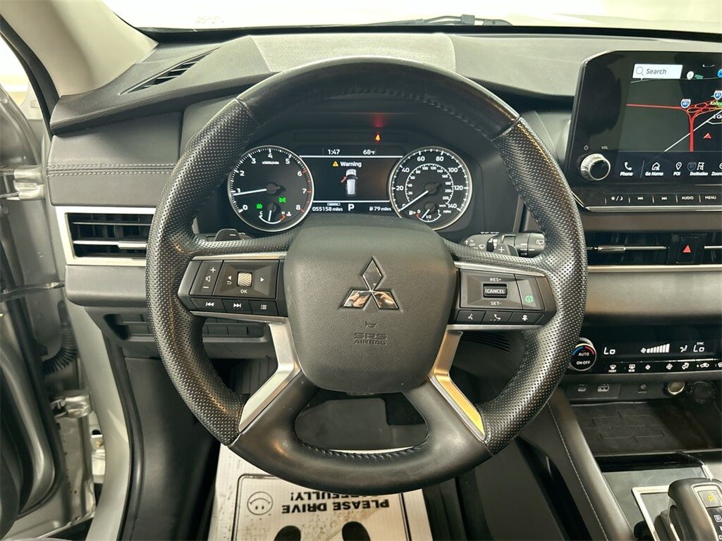 2022 Mitsubishi Outlander SE photo 4