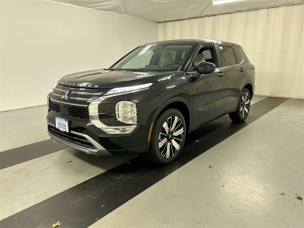New 2025 Mitsubishi Outlander SE SUV