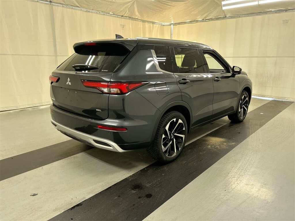 Used 2024 Mitsubishi Outlander SEL SUV