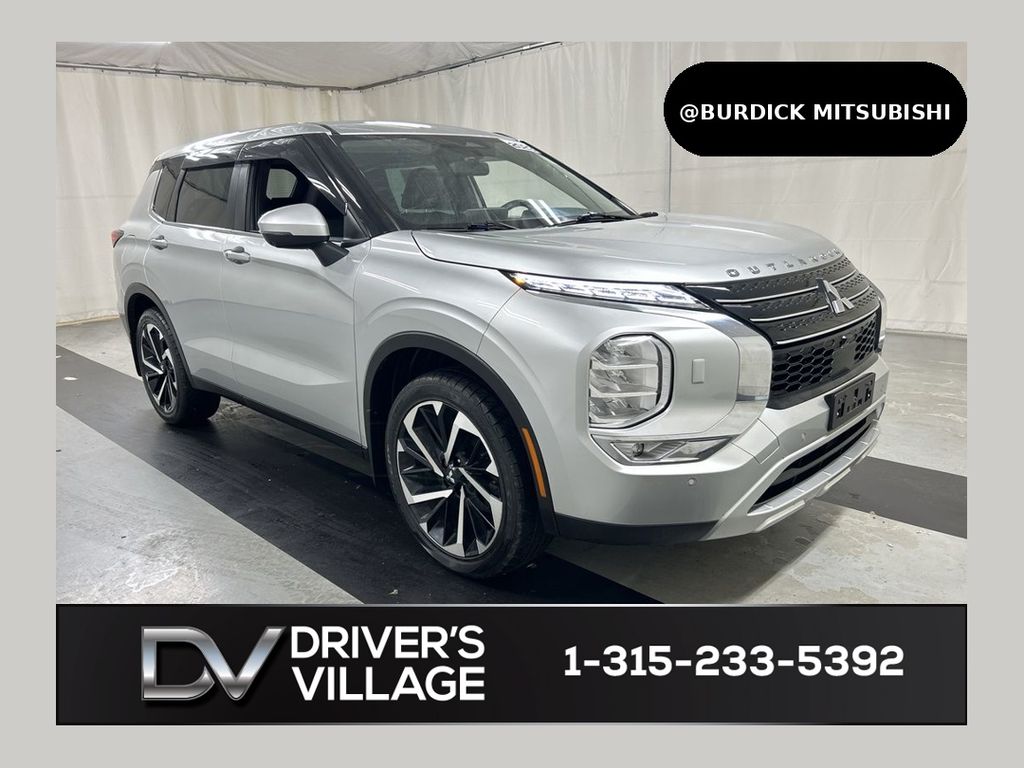 2023 Mitsubishi Outlander SUV 