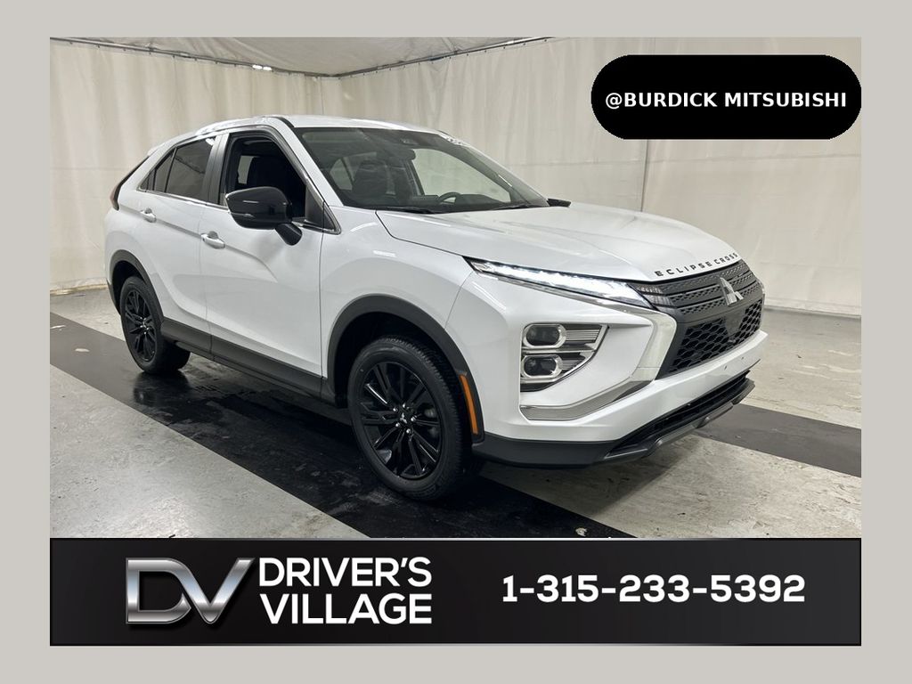 2024 Mitsubishi Eclipse Cross LE S-AWC's photo