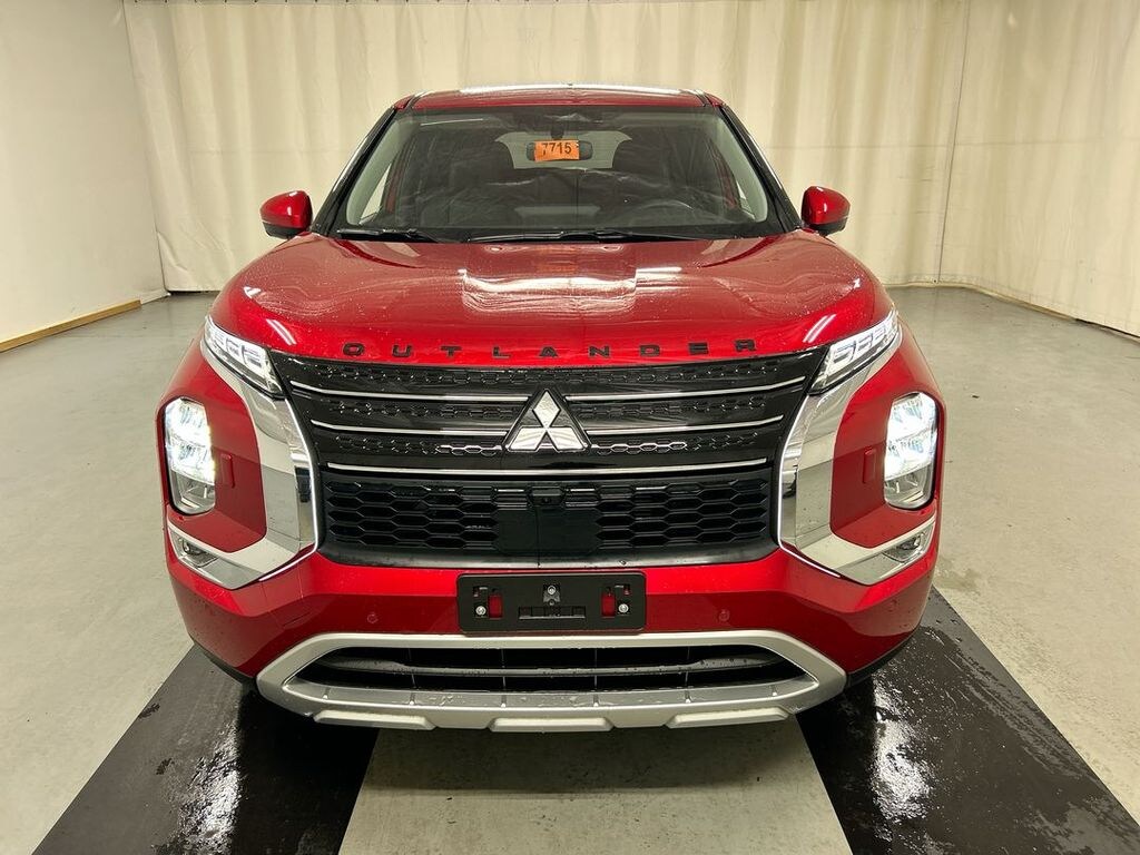 New 2025 Mitsubishi Outlander PHEV SE SUV