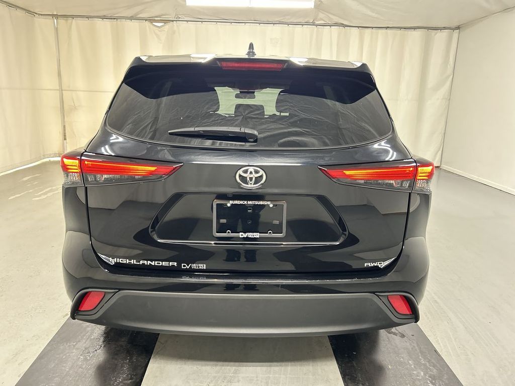 2023 Toyota Highlander L - Photo 21
