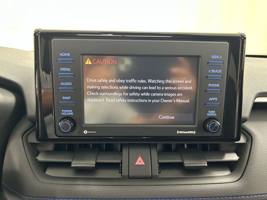 2022 Toyota RAV4 SE - Photo 14