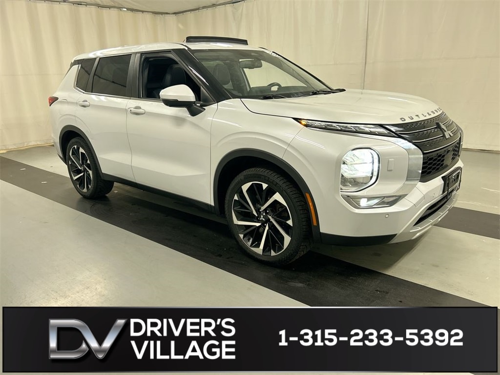 2022 Mitsubishi Outlander SE