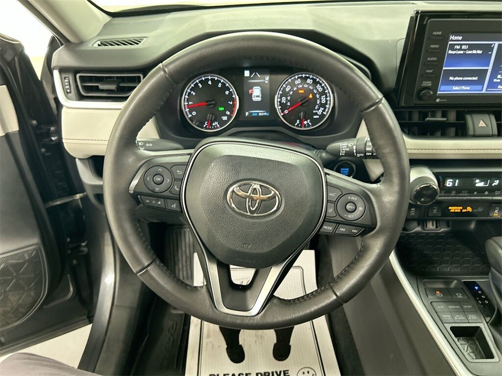 2022 Toyota RAV4 XLE photo 4