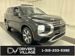 2025 Mitsubishi Outlander Platinum Edition SUV