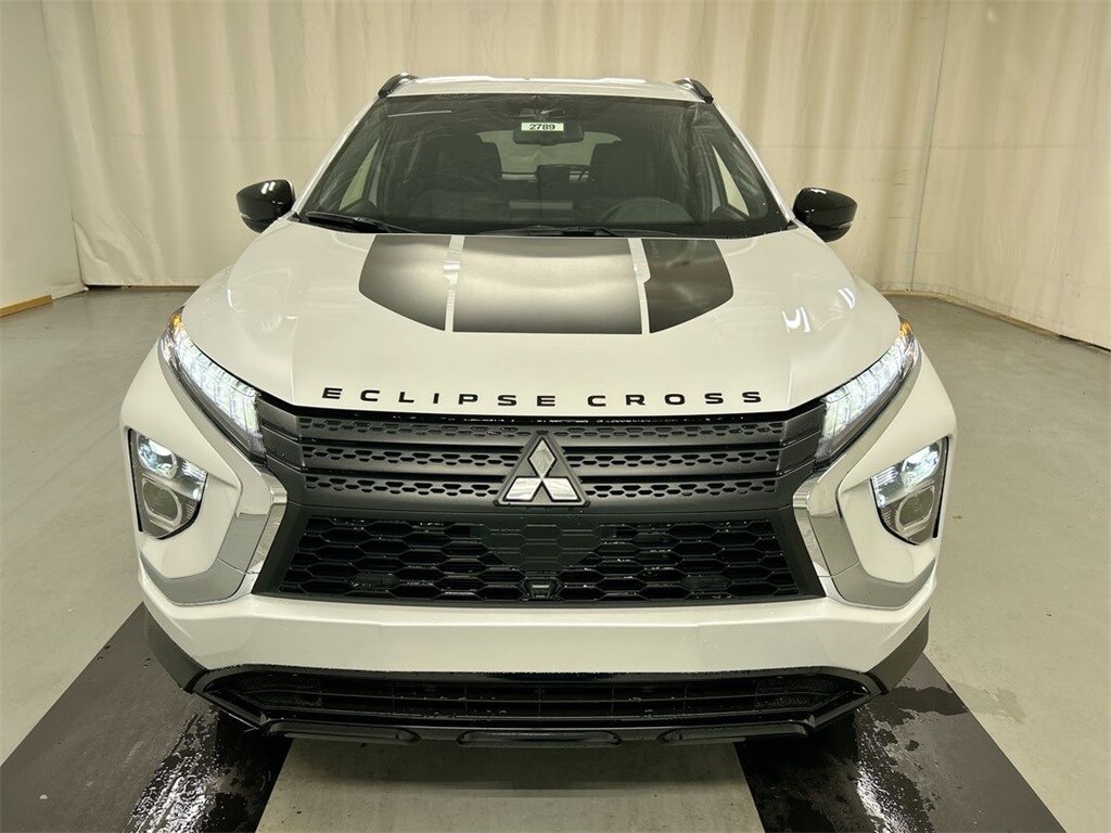 2026 Mitsubishi Eclipse Cross SEL photo 3