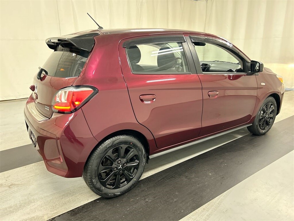 2022 Mitsubishi Mirage SE photo 2