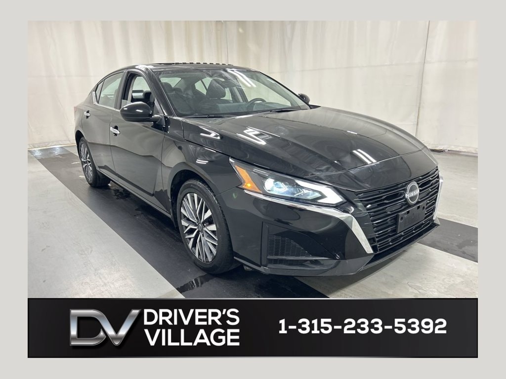 Used 2024 Nissan Altima 2.5 SV Sedan