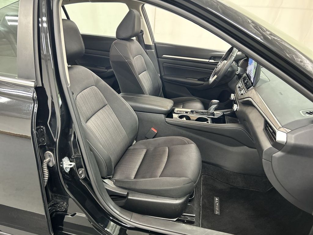 2023 Nissan Altima SV - Photo 24