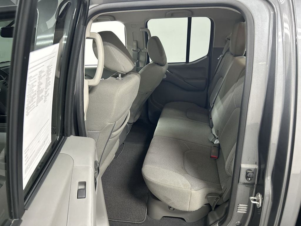 2021 Nissan Frontier SV - Photo 19