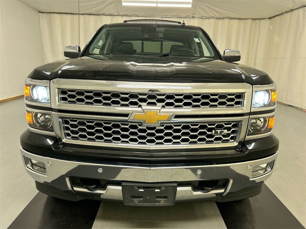 2015 Chevrolet Silverado 1500 LTZ photo 3