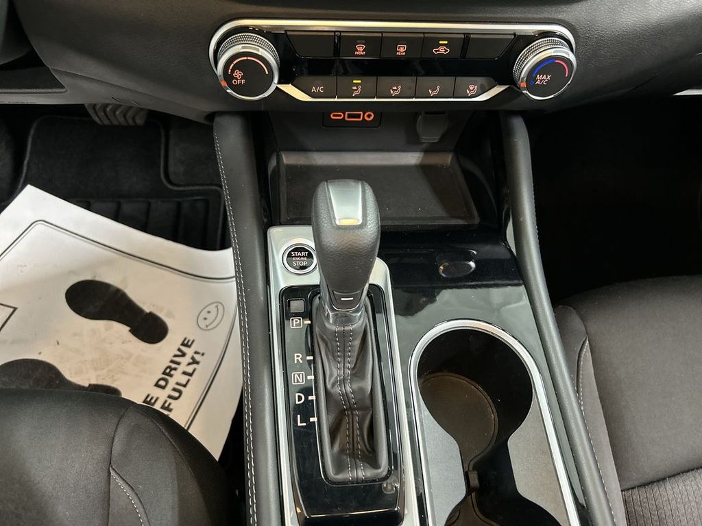 2023 Nissan Altima SV - Photo 17