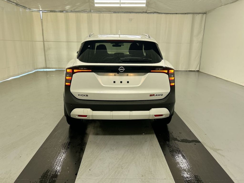 2025 Nissan Kicks SR AWD - Photo 9