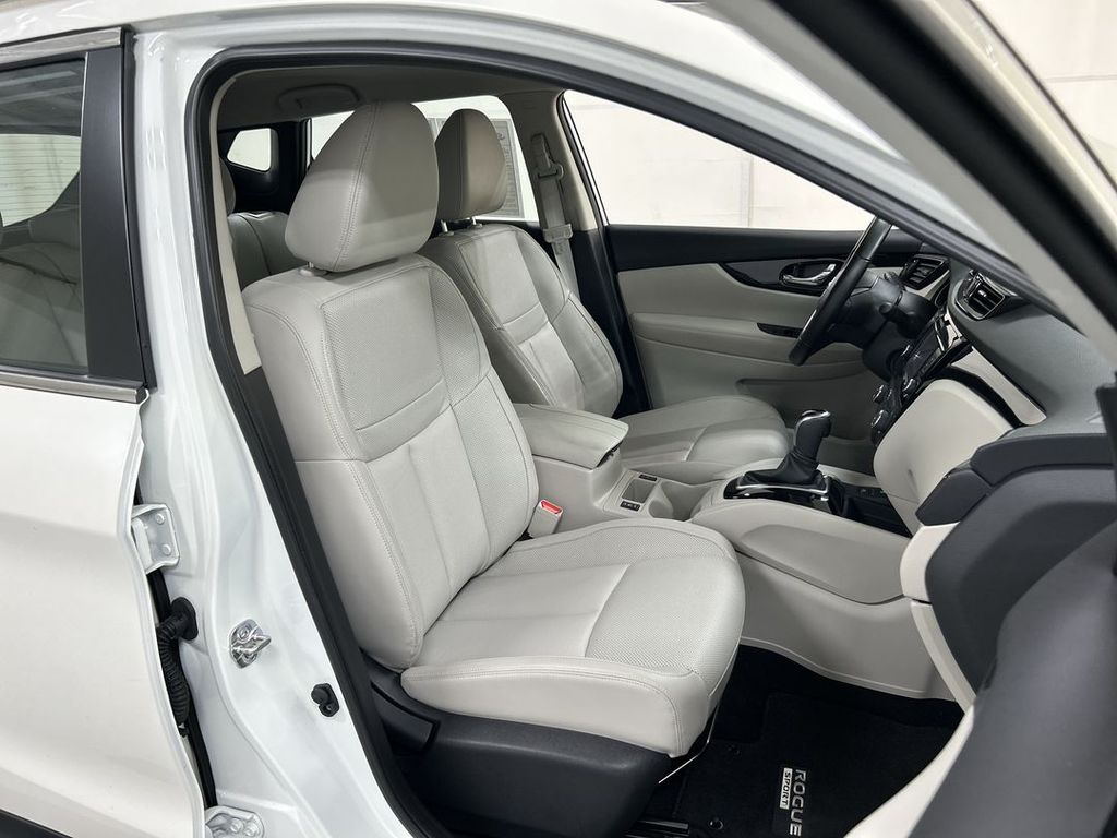 2022 Nissan Rogue Sport SL - Photo 23