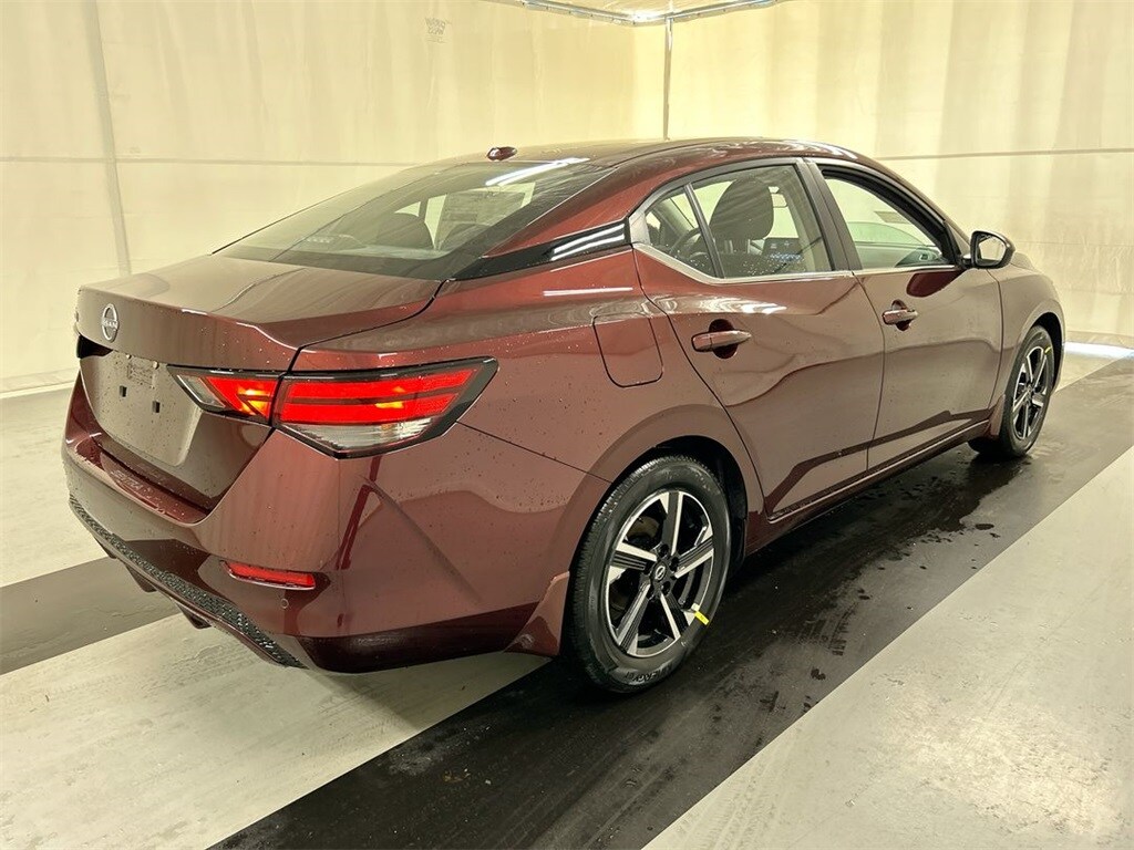 2025 Nissan Sentra SV photo 2
