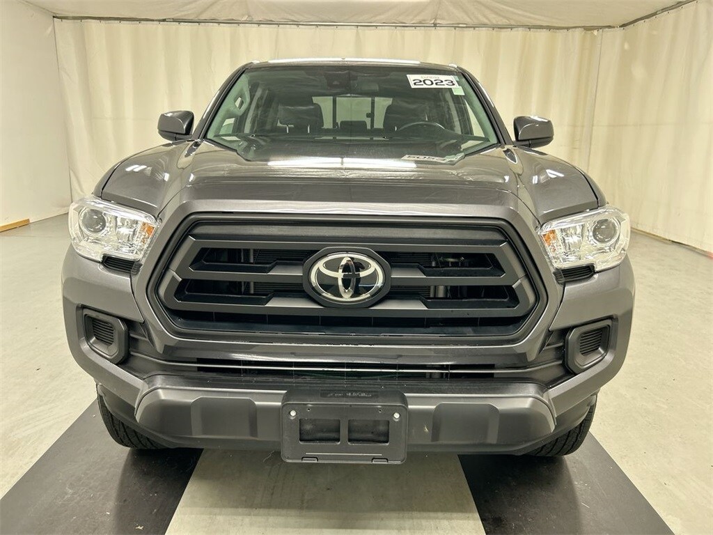 2023 Toyota Tacoma SR V6 photo 3
