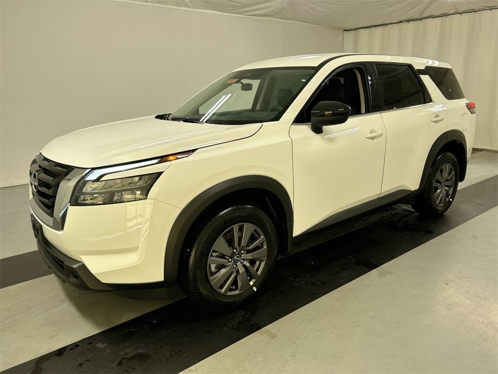 New 2025 Nissan Pathfinder S SUV