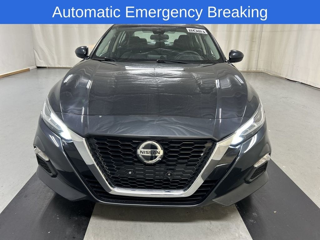 Used 2021 Nissan Altima 2.5 SV Sedan