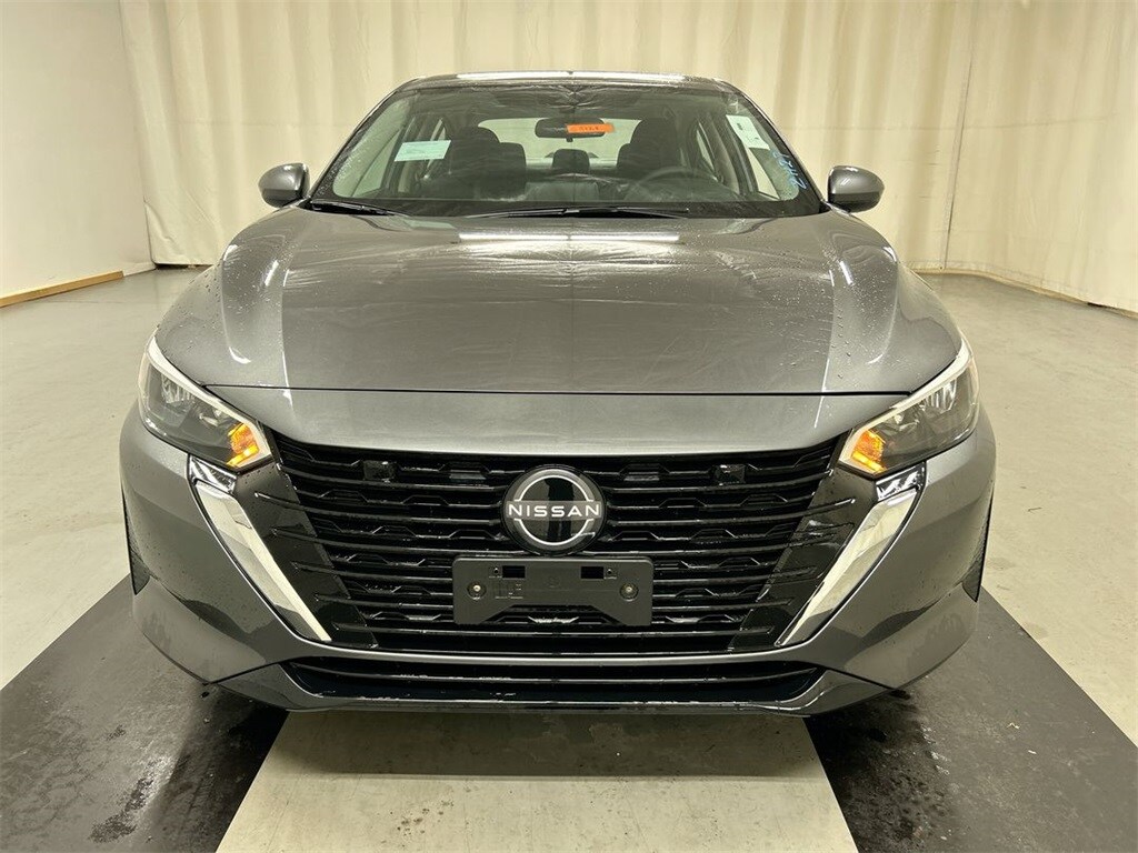 2025 Nissan Sentra SV photo 3