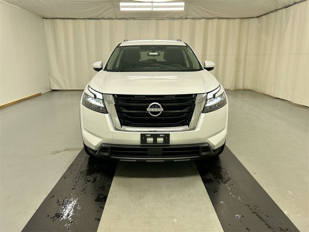 New 2025 Nissan Pathfinder SV SUV