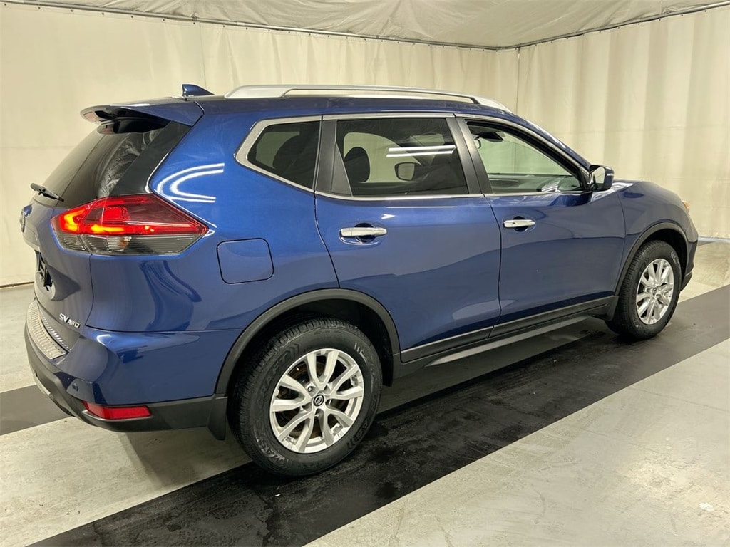 Used 2019 Nissan Rogue SV with VIN 5N1AT2MV0KC719632 for sale in Cicero, NY