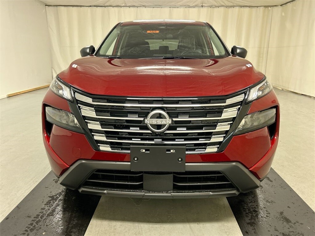 2025 Nissan Rogue S photo 3