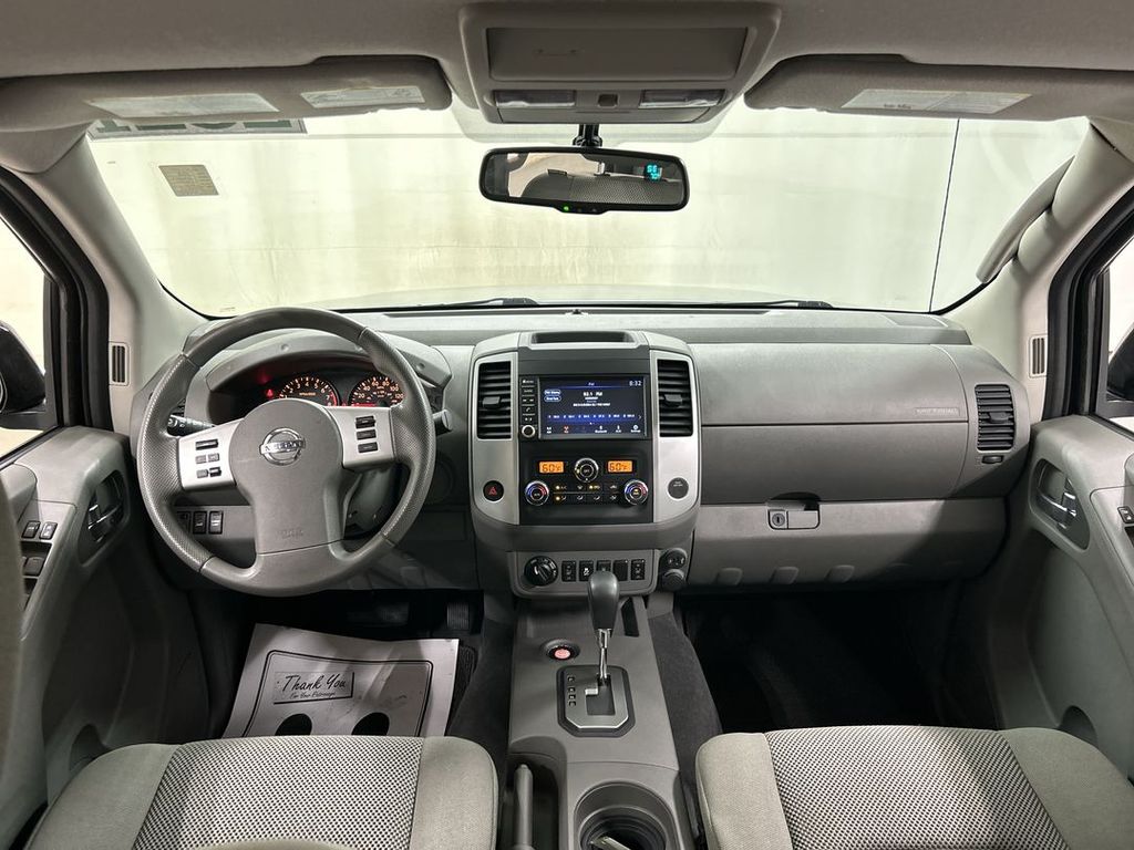 2021 Nissan Frontier SV - Photo 18