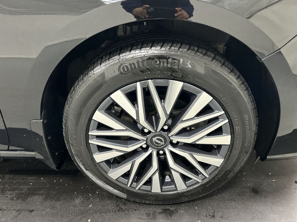 2023 Nissan Altima SV - Photo 8