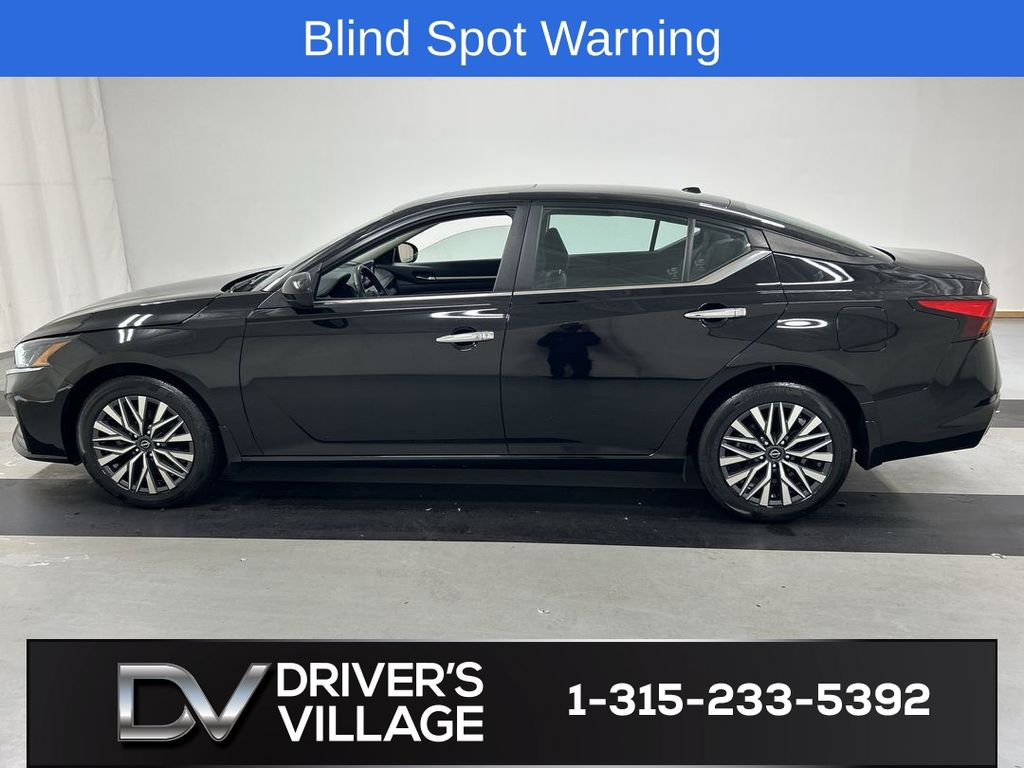 2023 Nissan Altima SV - Photo 6