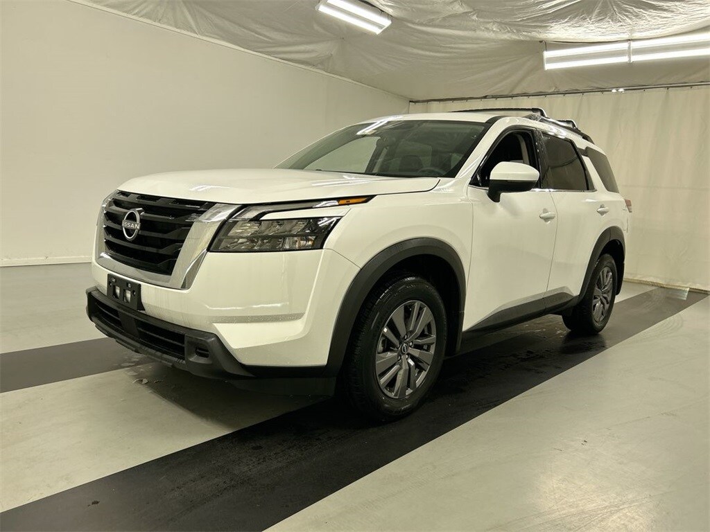 2025 Nissan Pathfinder SV photo 4