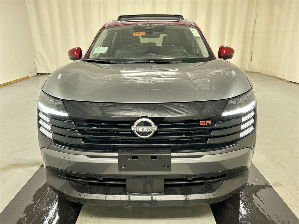 New 2025 Nissan Kicks SR SUV