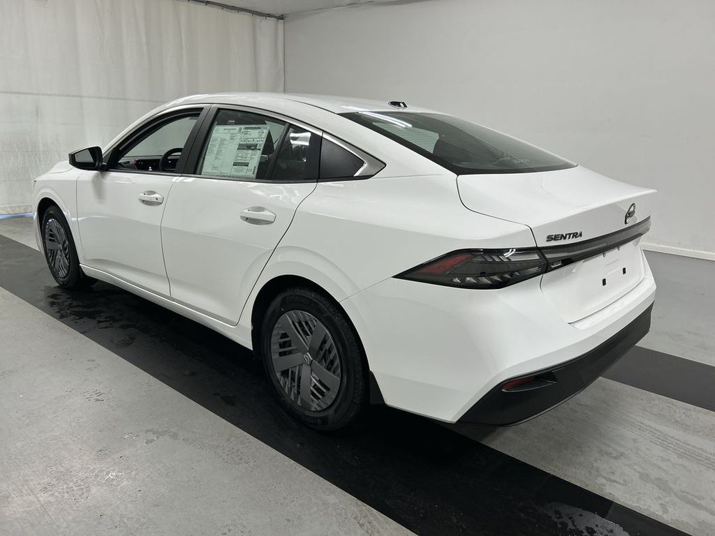 2026 Nissan Sentra SV - Photo 6