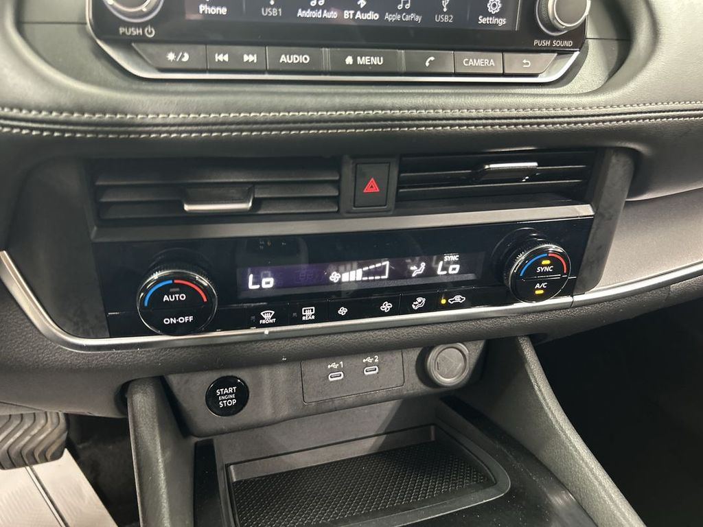 2024 Nissan Rogue SV - Photo 16
