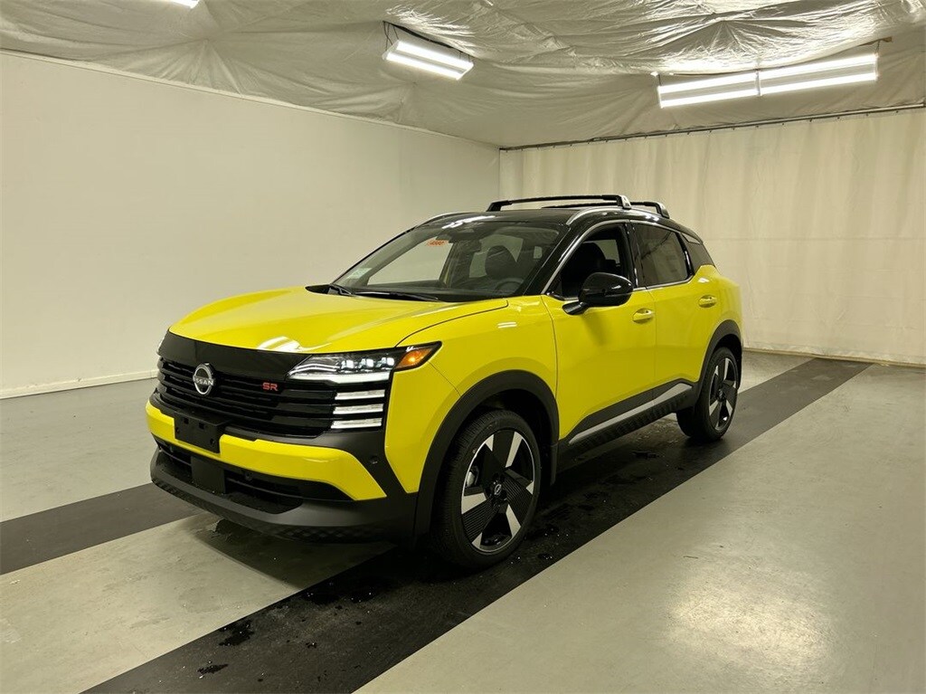 2025 Nissan Kicks SR photo 4